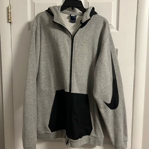 2x Nike Zip up